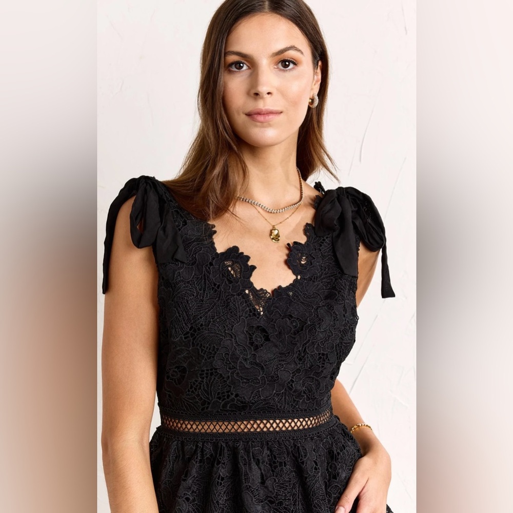 NY&C Floral-Crochet Tiered Tie-Shoulder Dress - Just Me Black Size M - Picture 4 of 9